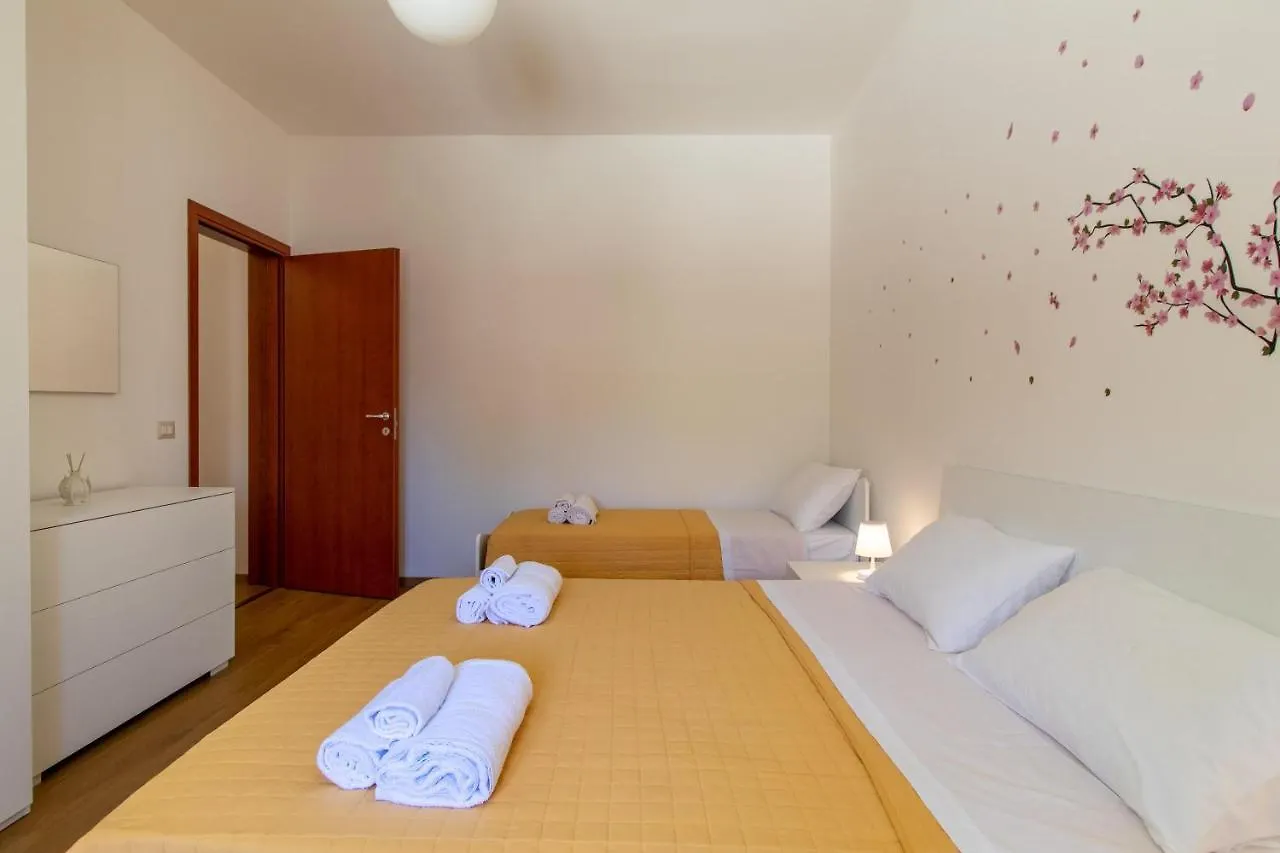 Casa Vacanza I Due Ulivi Μόντικα Ιταλία